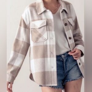Beige Buffalo Plaid Oversized Shacket Jacket Flannel Size Small